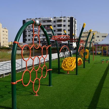 Alora Apartments 拉纳卡 外观 照片