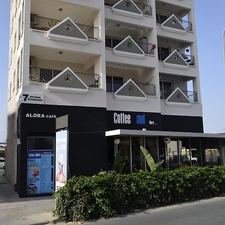 Alora Apartments 拉纳卡 外观 照片