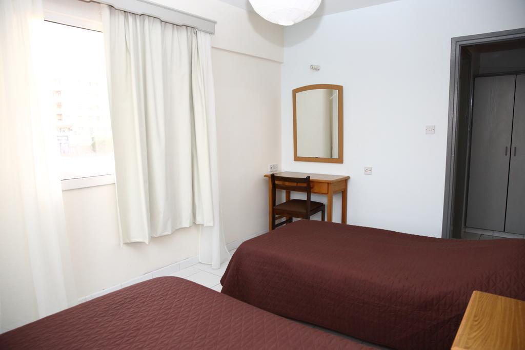 Alora Apartments 拉纳卡 外观 照片