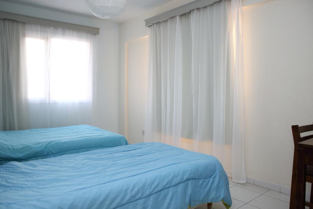 Alora Apartments 拉纳卡 客房 照片