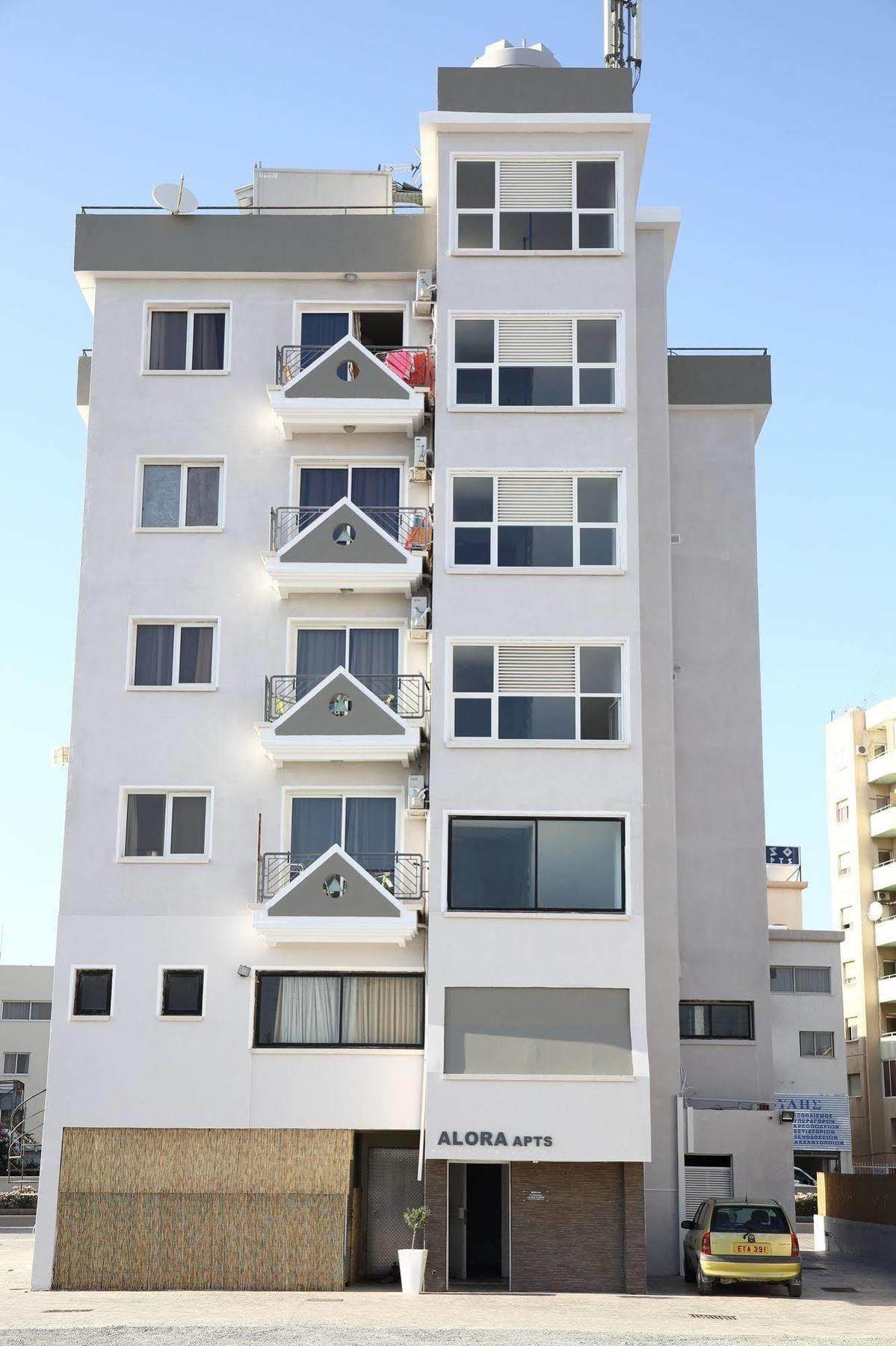 Alora Apartments 拉纳卡 外观 照片
